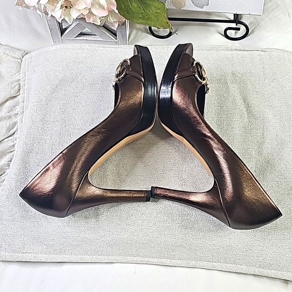 GUCCI 100% Authentic Horsebit Accent Leather High Heels Shoes, Size 9B - Picture 12 of 17